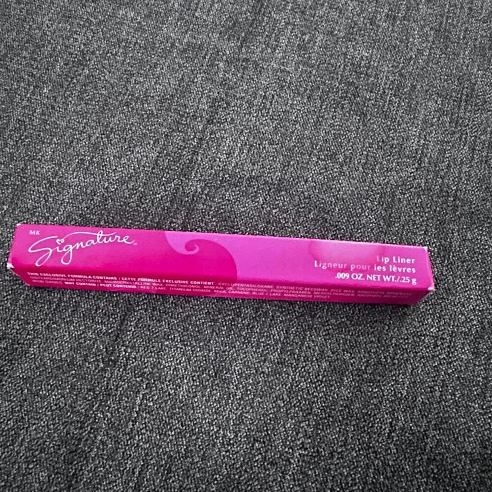 Mary Kay MK Signature Berry Lip Liner Retired